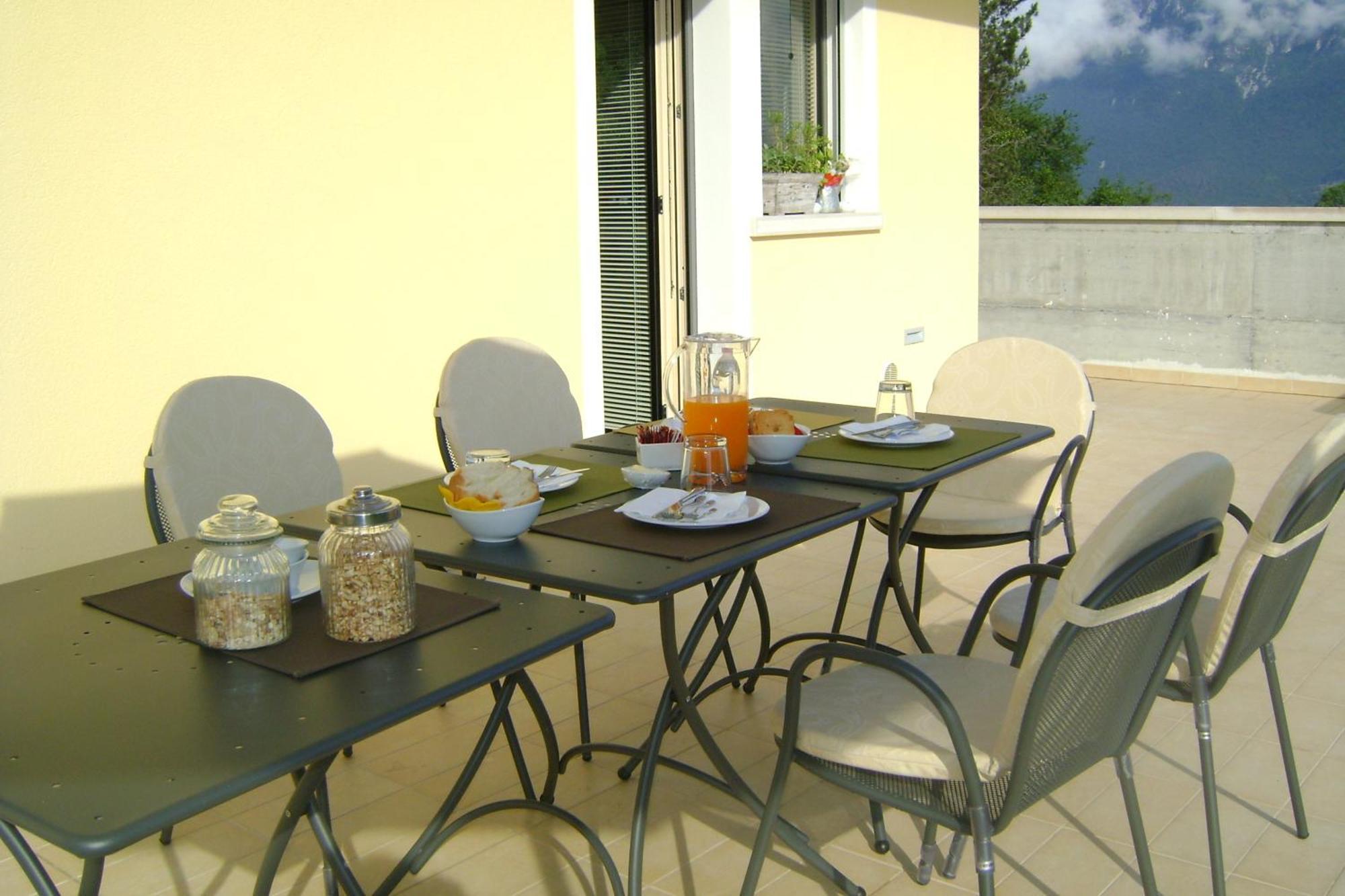 Affittacamere Rubino Guest House Ponte nellʼAlpi المظهر الخارجي الصورة