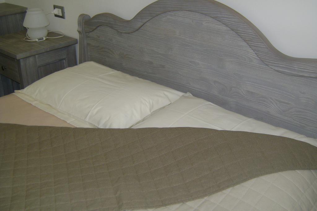 Affittacamere Rubino Guest House Ponte nellʼAlpi المظهر الخارجي الصورة