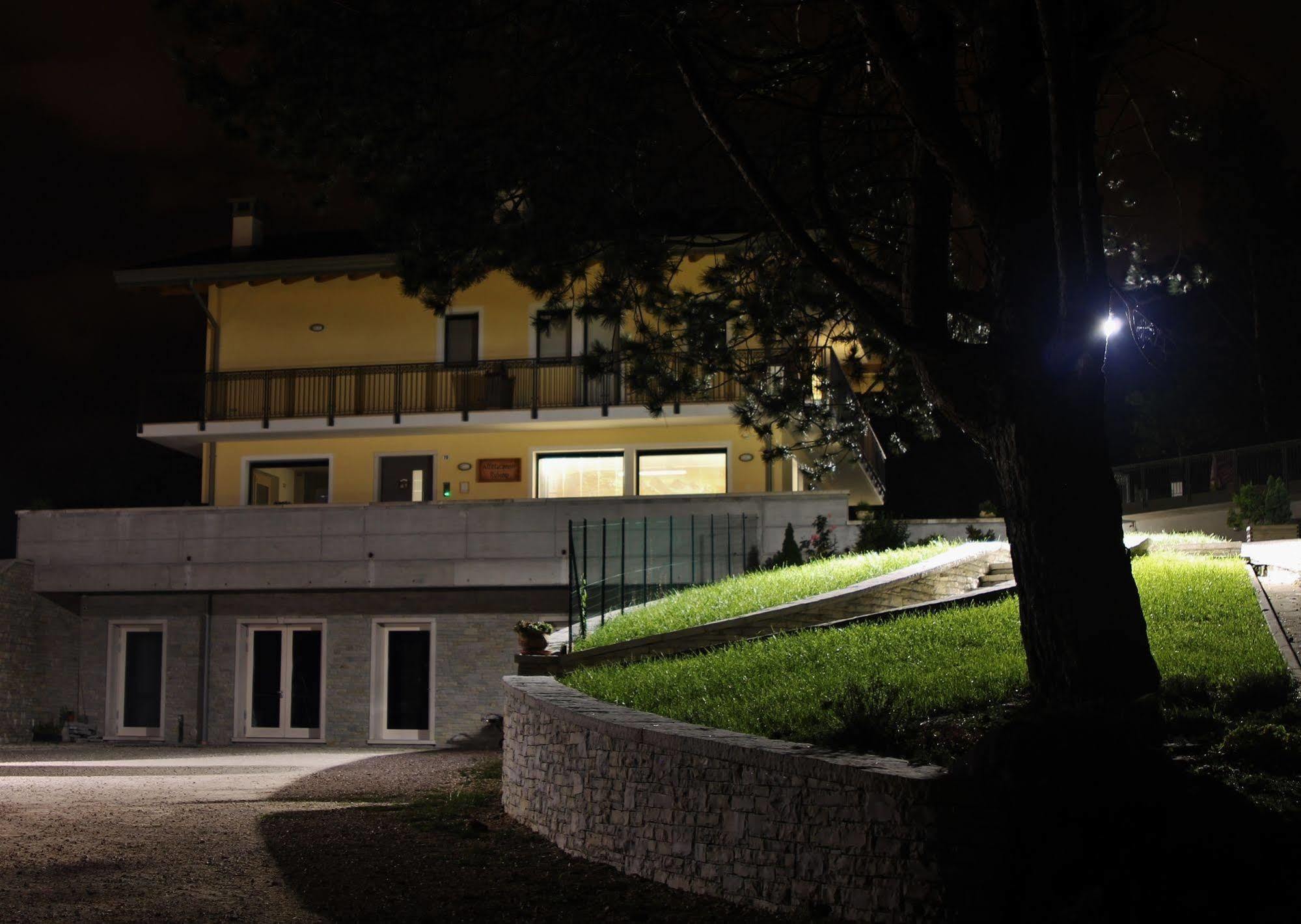 Affittacamere Rubino Guest House Ponte nellʼAlpi المظهر الخارجي الصورة