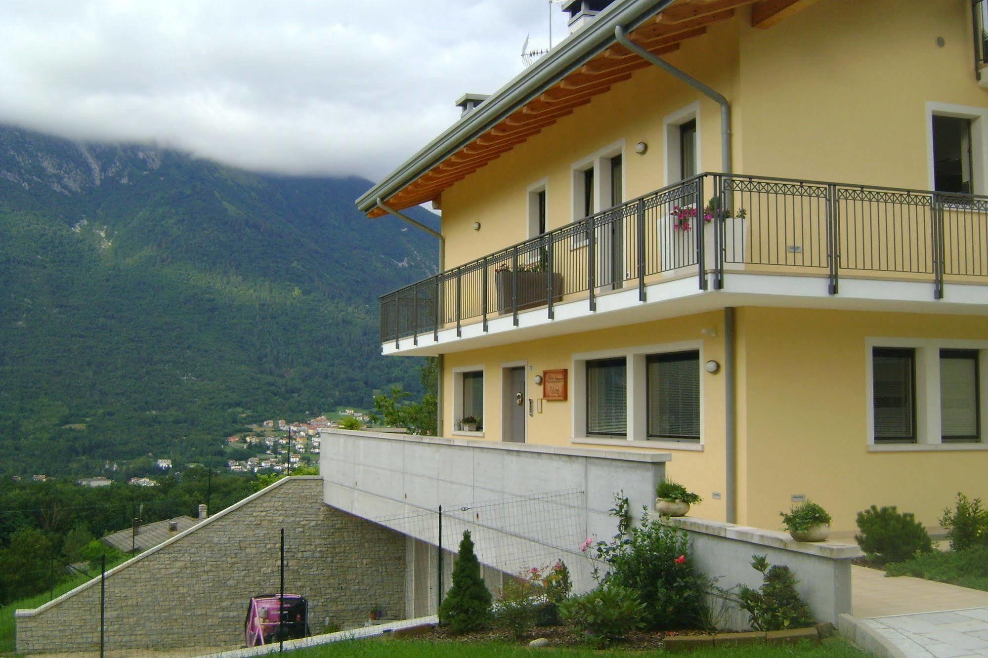 Affittacamere Rubino Guest House Ponte nellʼAlpi المظهر الخارجي الصورة