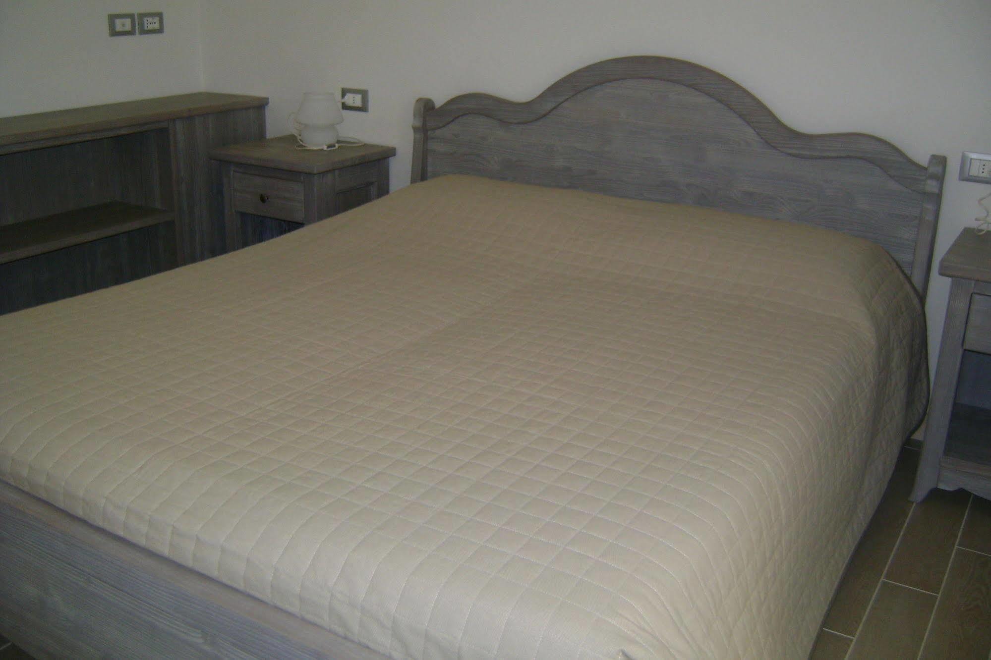 Affittacamere Rubino Guest House Ponte nellʼAlpi المظهر الخارجي الصورة
